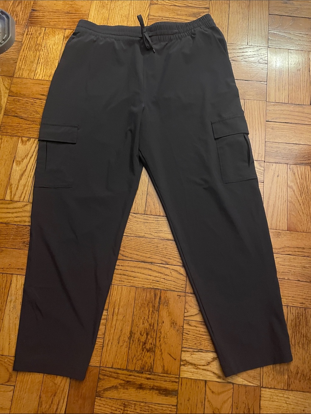 Patagonia Fleetwith Cargo Pants - size M - Ink Black - NWOT
